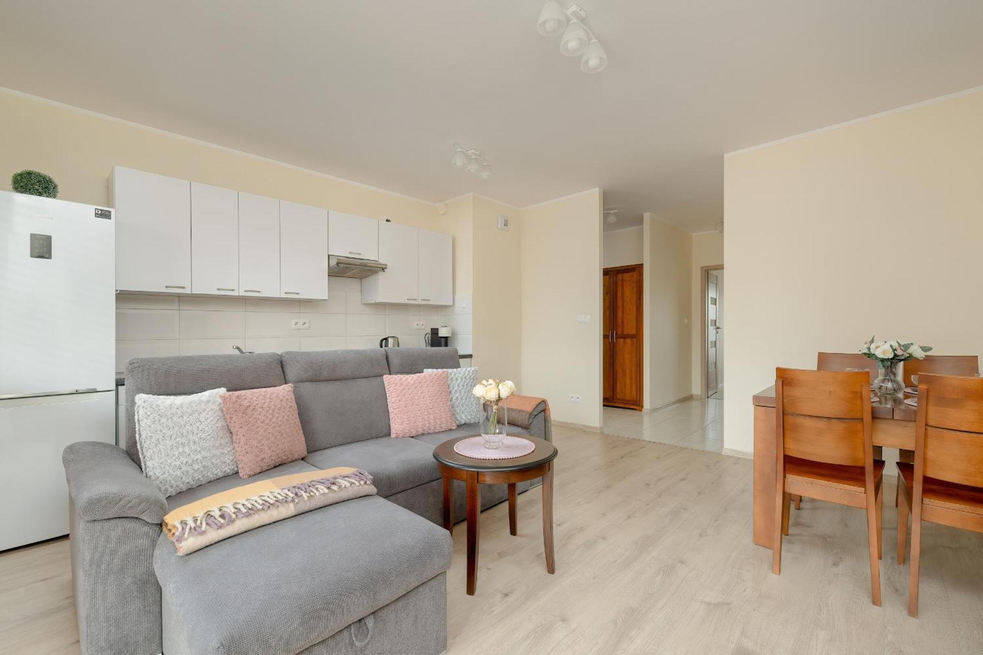 Wilczak Spacious With Free Garage By Renters *